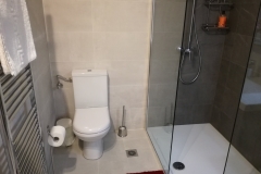5-bathroom04
